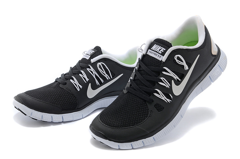 des hommes nouveaux plus libres 5.0 nike chaussures blanc noir (4)